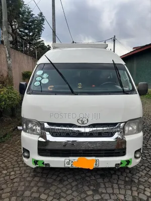 Photo - Toyota HiAce 2020 White