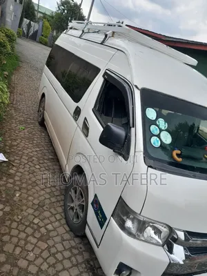 Toyota HiAce 2020 White