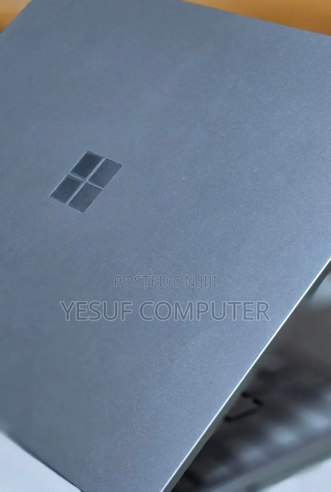 New Laptop Microsoft Surface 8GB Intel Core I5 SSD 256GB