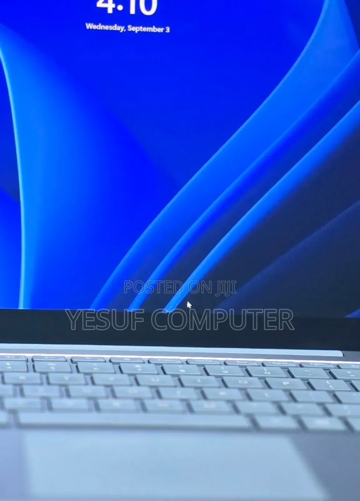 New Laptop Microsoft Surface 8GB Intel Core I5 SSD 256GB