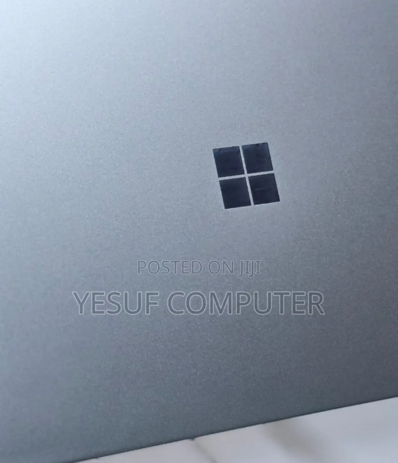 New Laptop Microsoft Surface 8GB Intel Core I5 SSD 256GB