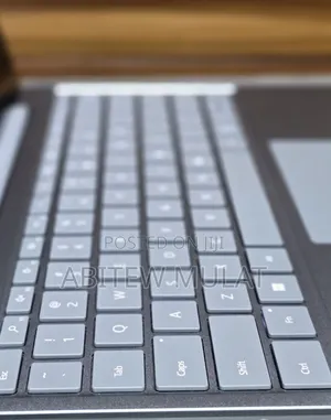 New Laptop Microsoft Surface Laptop 5 8GB Intel Core I5 SSD 256GB