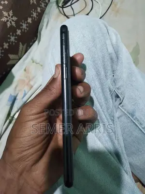 Apple iPhone 7 32 GB Black