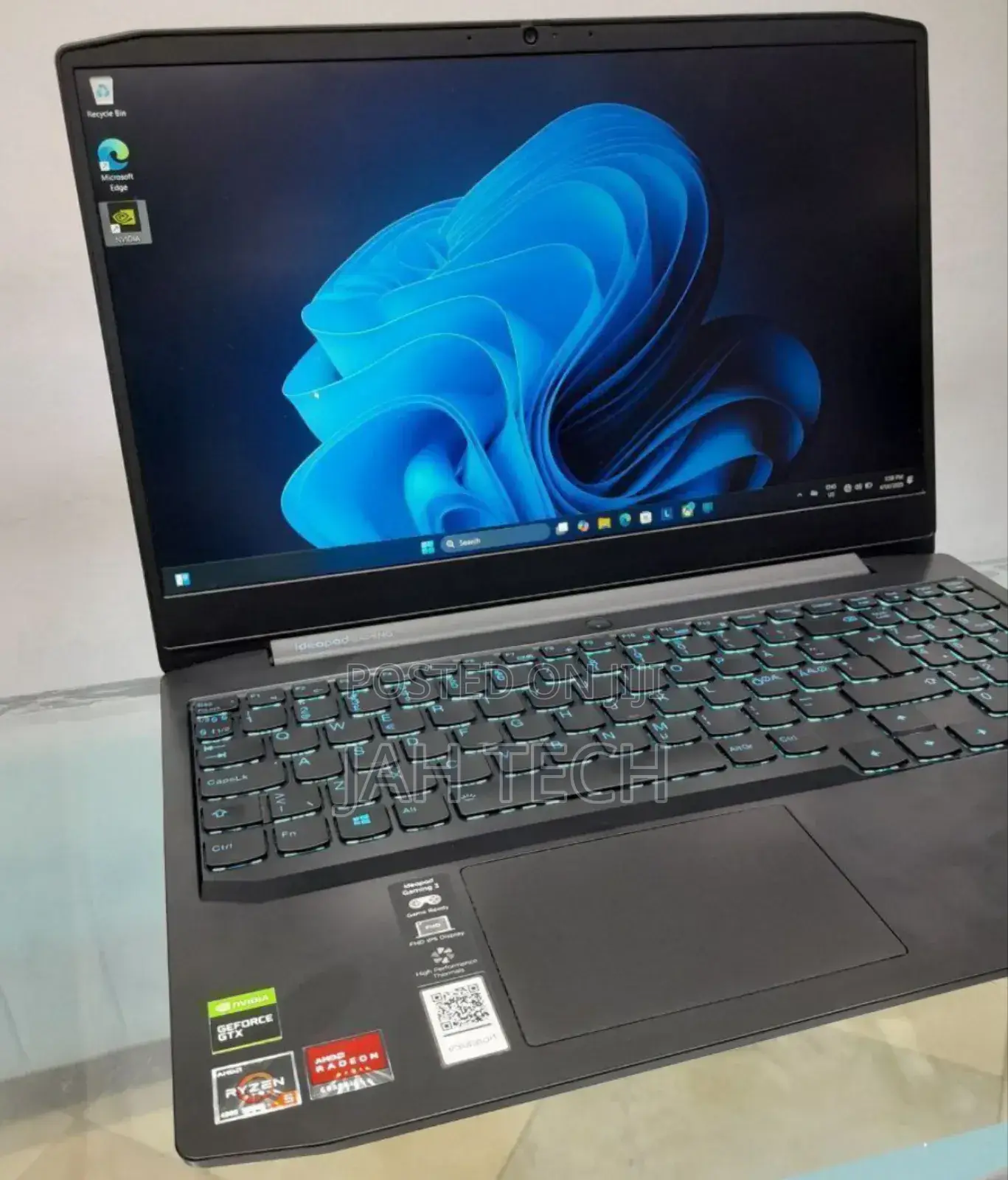New Laptop Lenovo Ideapad 3 16GB AMD Ryzen 5 SSD 256GB