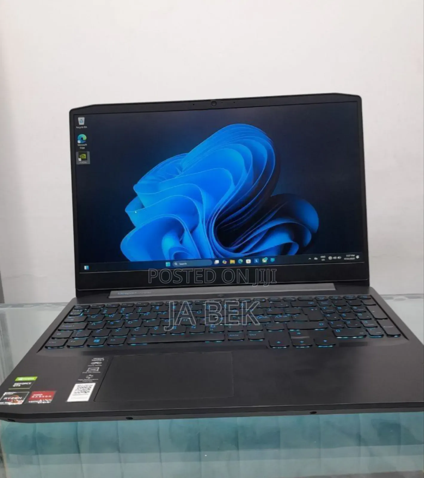 New Laptop Lenovo Ideapad 3 16GB AMD Ryzen 5 SSD 256GB