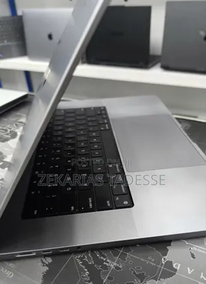 New Laptop Apple MacBook Pro M1 64GB Apple M1 Max SSD 1T