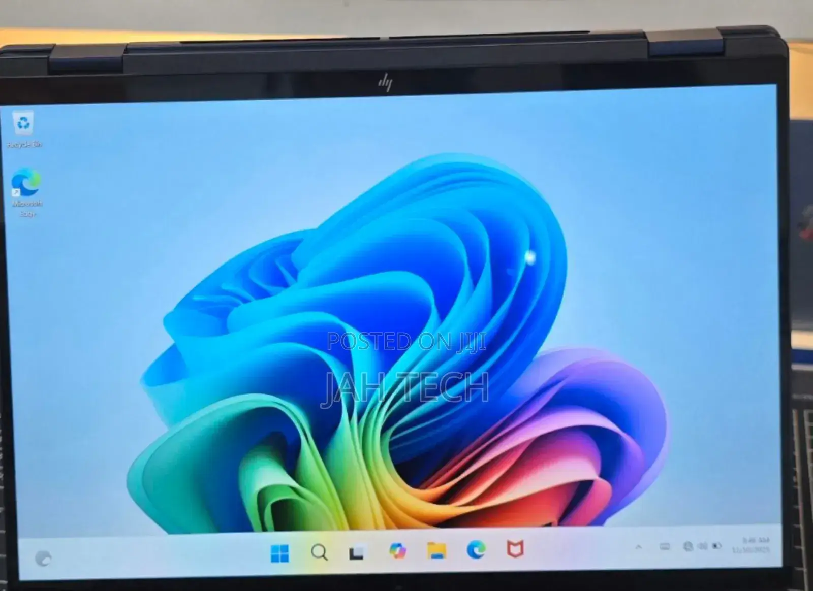 New Laptop HP OmniBook X Flip 14" 16GB Intel Core Ultra 7 SSD 1T