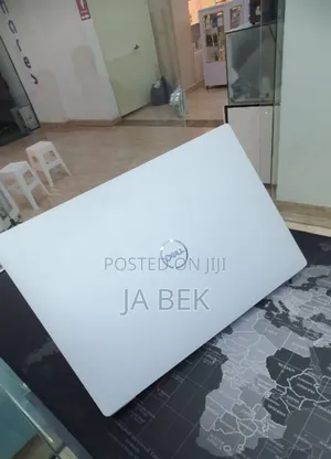 New Laptop Dell XPS 13 16GB Intel Core Ultra 7 SSD 512GB