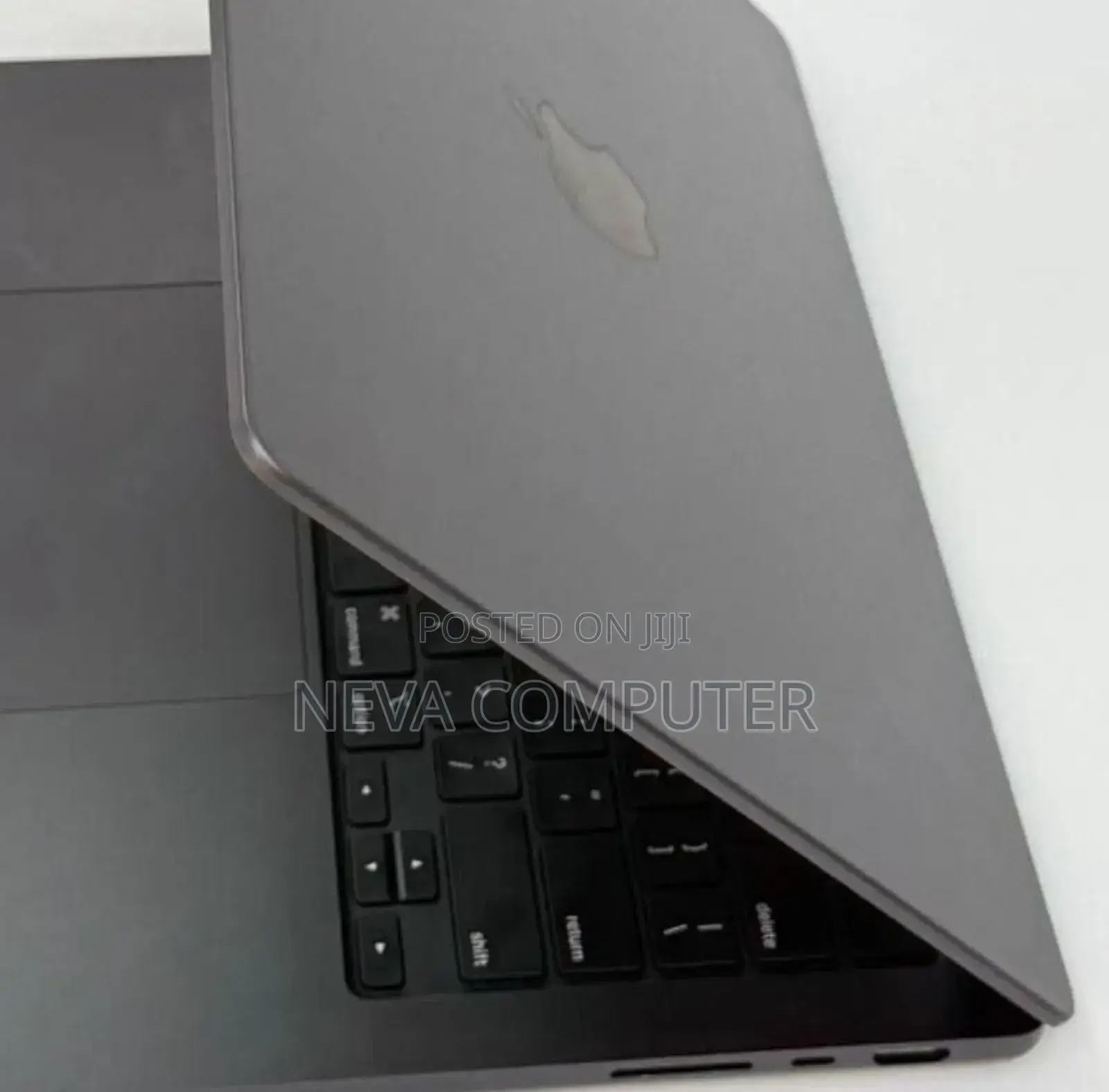 New Laptop Apple MacBook Pro 16GB Apple M4 SSD 512GB