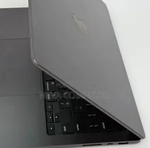 New Laptop Apple MacBook Pro 16GB Apple M4 SSD 512GB