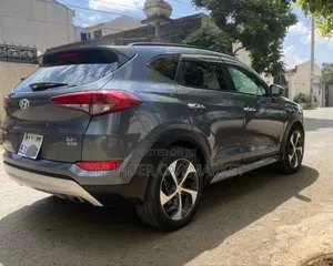 Hyundai Tucson 2017 Gray