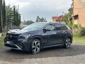 Volkswagen ID.6 2023 Gray