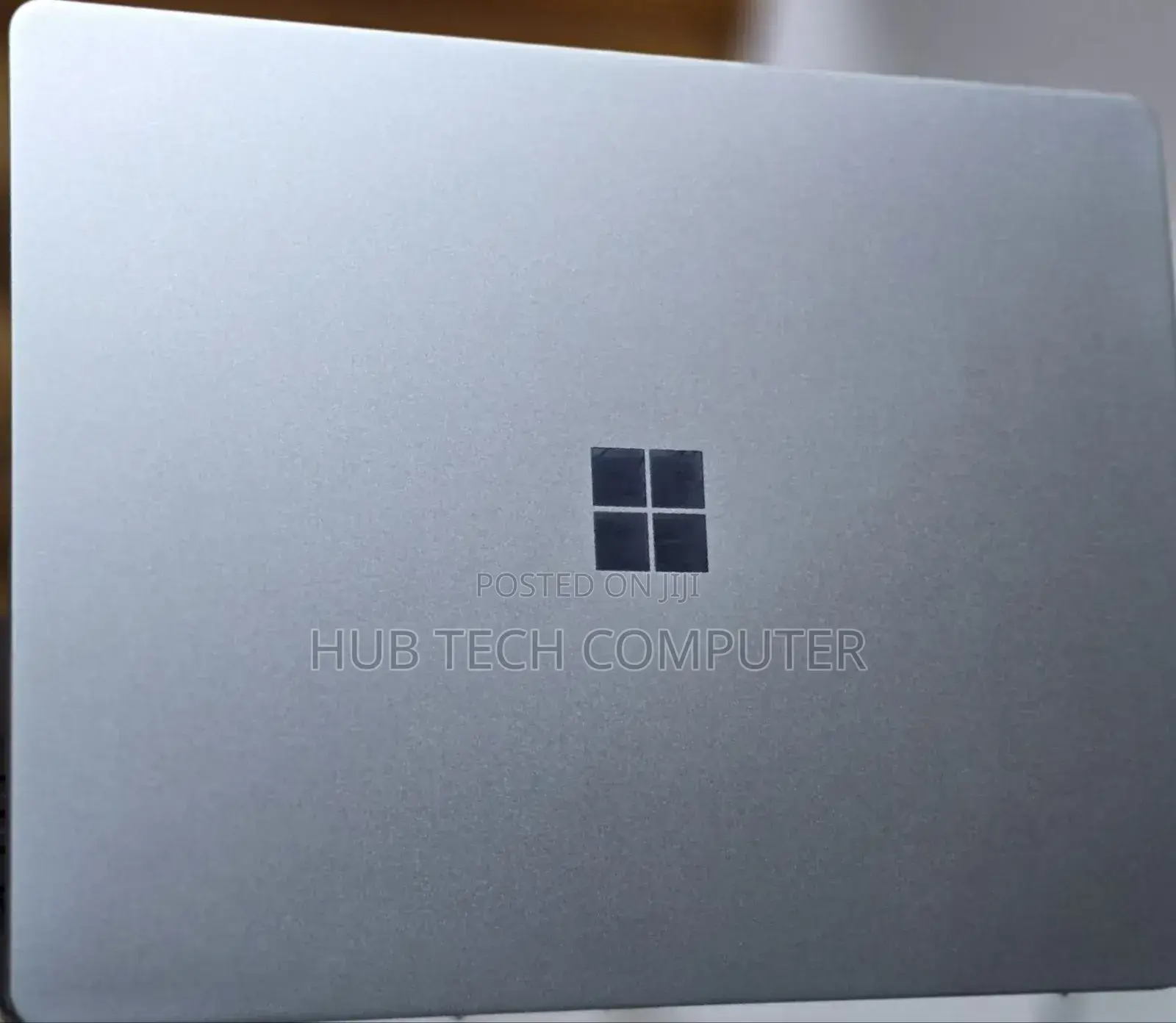 New Laptop Microsoft Surface 8GB Intel Core I7 SSD 256GB