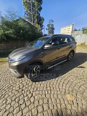 Photo - New Toyota Rush 2024 Gray