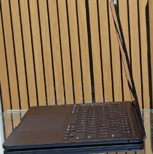 Photo - New Laptop Apple MacBook Air 2025 M4 13-Inch 16GB Apple M4 SSD 256GB