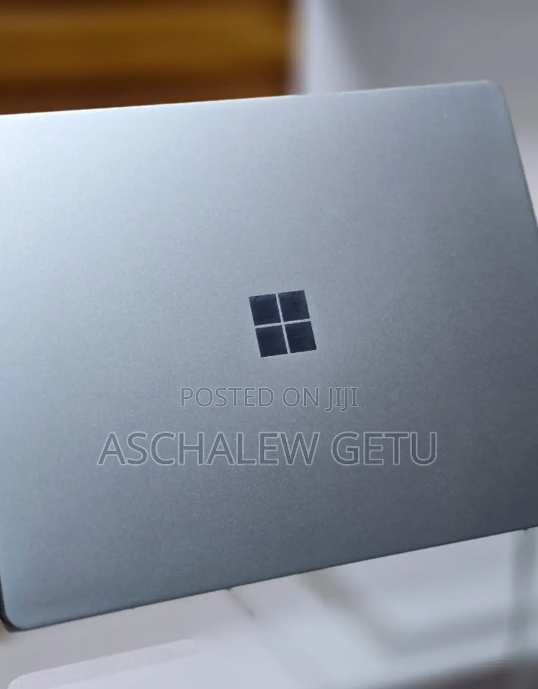 New Laptop Microsoft Surface 8GB Intel Core I5 SSD 256GB