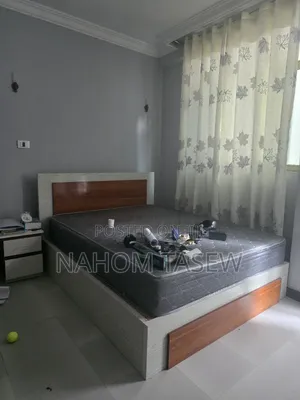 Photo - Laminated Bed