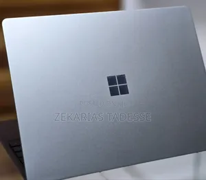 New Laptop Microsoft Surface 16GB Intel Core I5 SSD 256GB