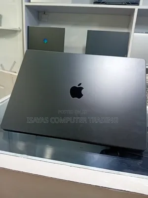 Photo - New Laptop Apple MacBook Pro 2024 M4 14-Inch 16GB SSD 512GB