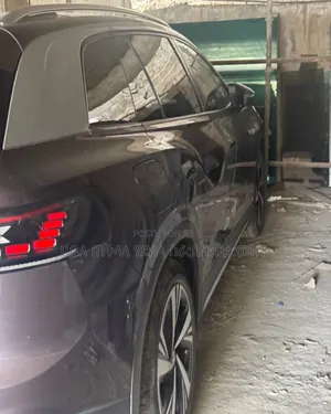 Volkswagen ID.6 2023 Purple