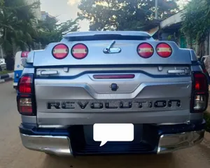 Toyota Hilux 2020 Off white