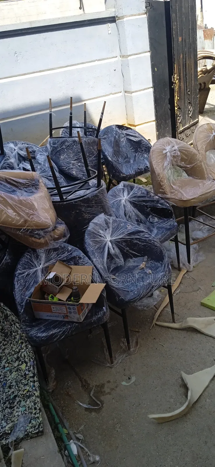 Bar Hotels Cafés Restaurants Salons ሆቴልካፌ ምግብቤት የውበትሳሎንወንበር Wenber