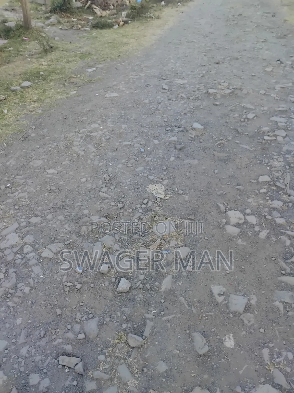 7bdrm Townhouse/Terrace in Tafo, Yeka for sale