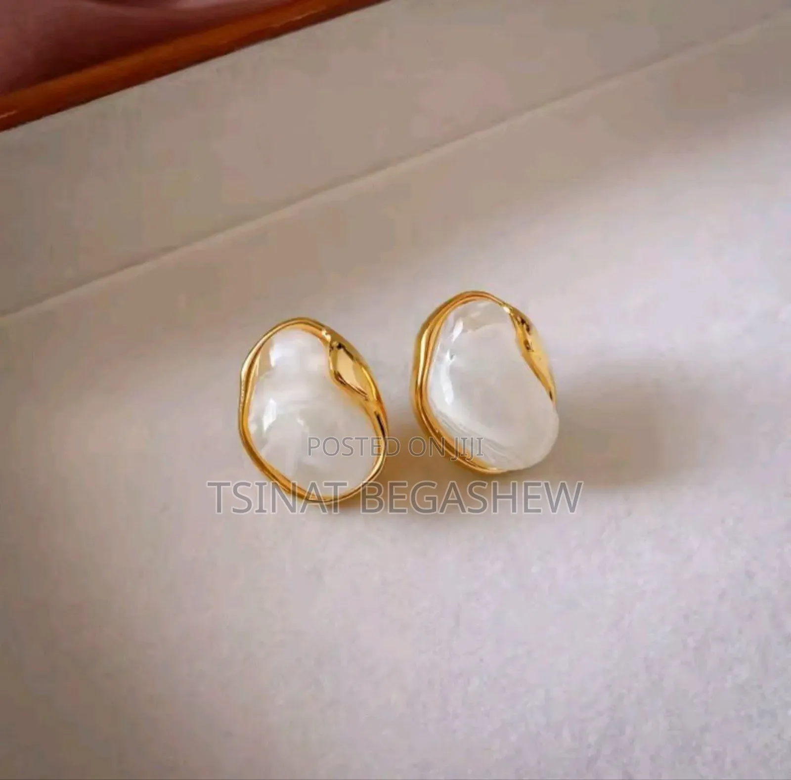 Fashionable 2025 Earing