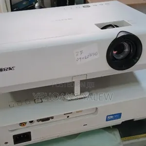 Photo - RSony Projector Model Name VPL-Dx100 Hardware Interface Vga,