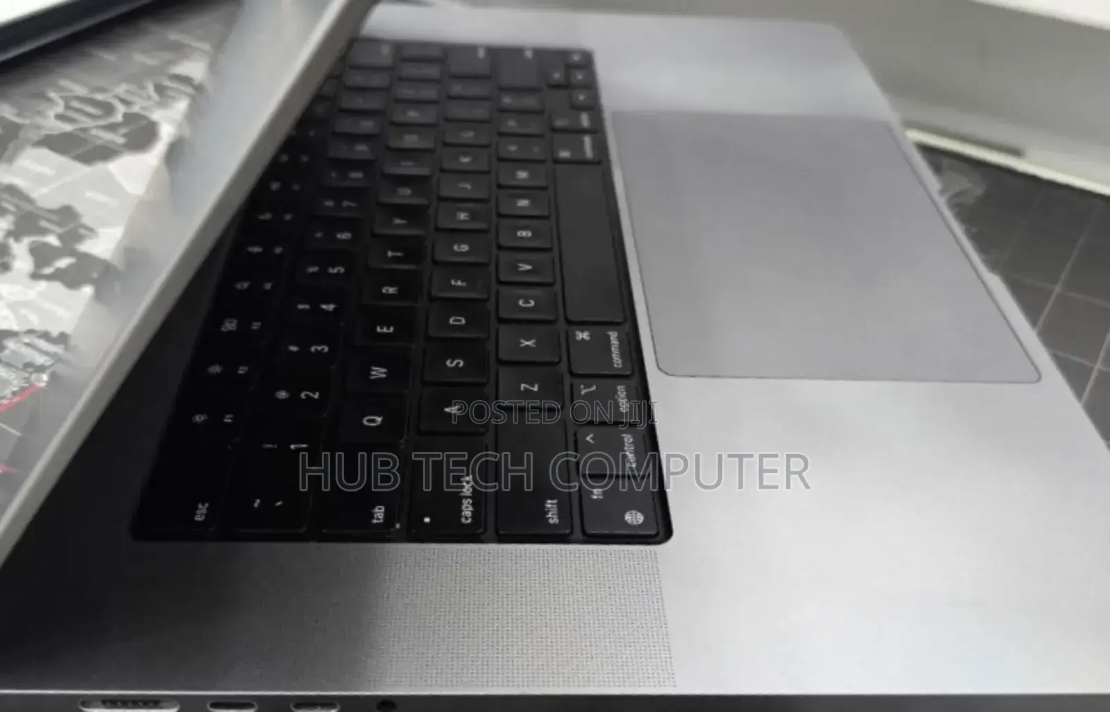 New Laptop Apple MacBook Pro M1 64GB Apple M1 Max SSD 1T