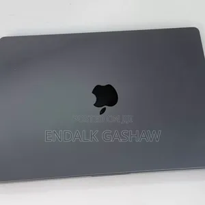 New Laptop Apple MacBook Pro 2024 M4 14-Inch 16GB Apple M4 SSD 512GB