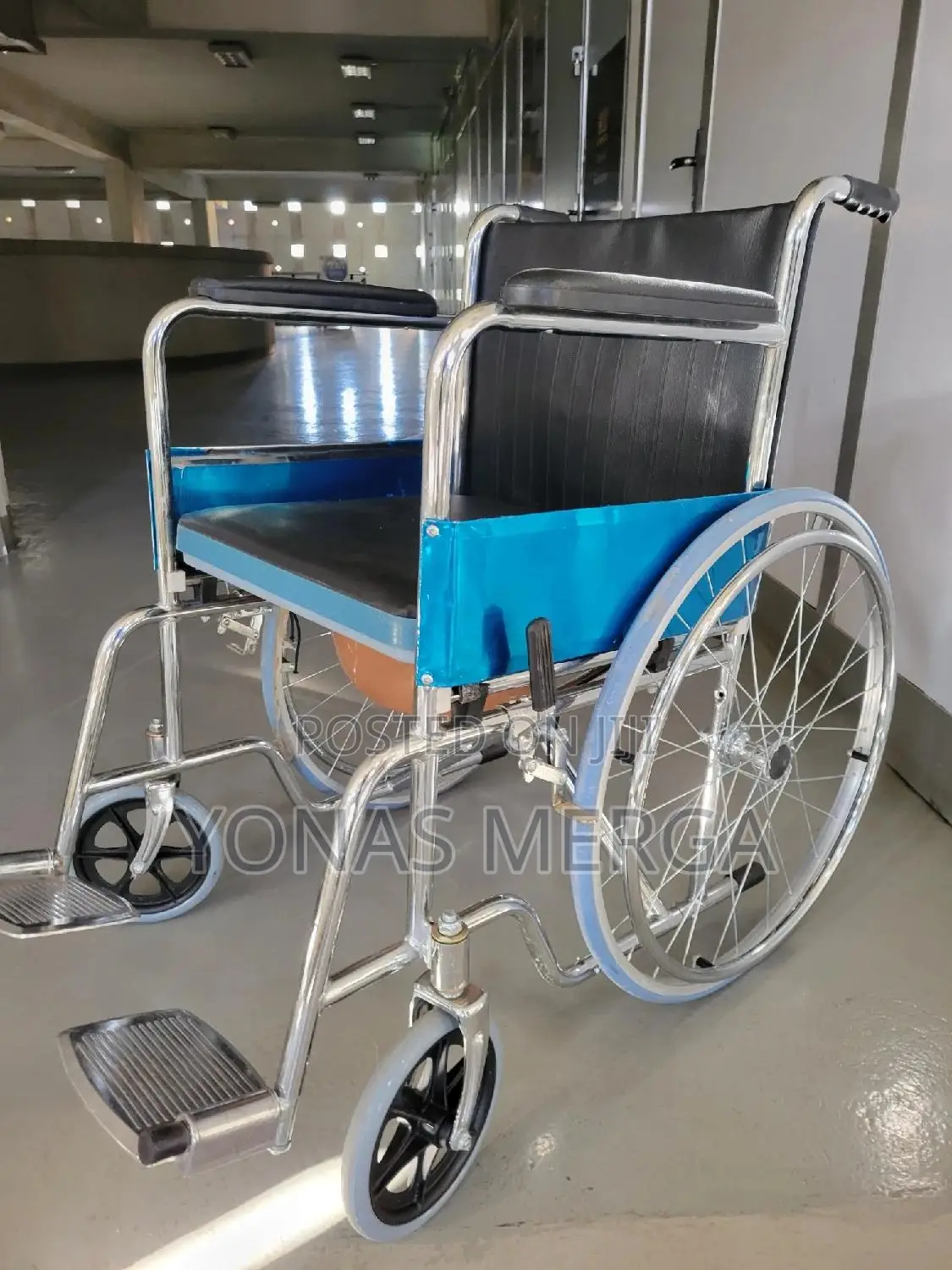 Toilet,Hygiene and Ease of Use Wheelchair円戔pot Wheelchair输氨wheelchair