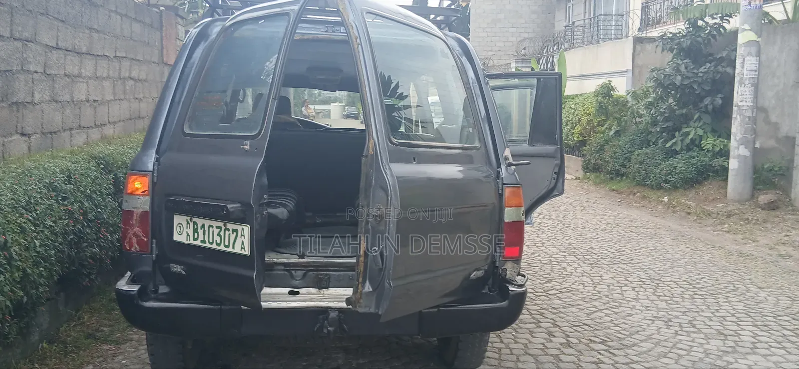 Toyota Land Cruiser 1991 Gray