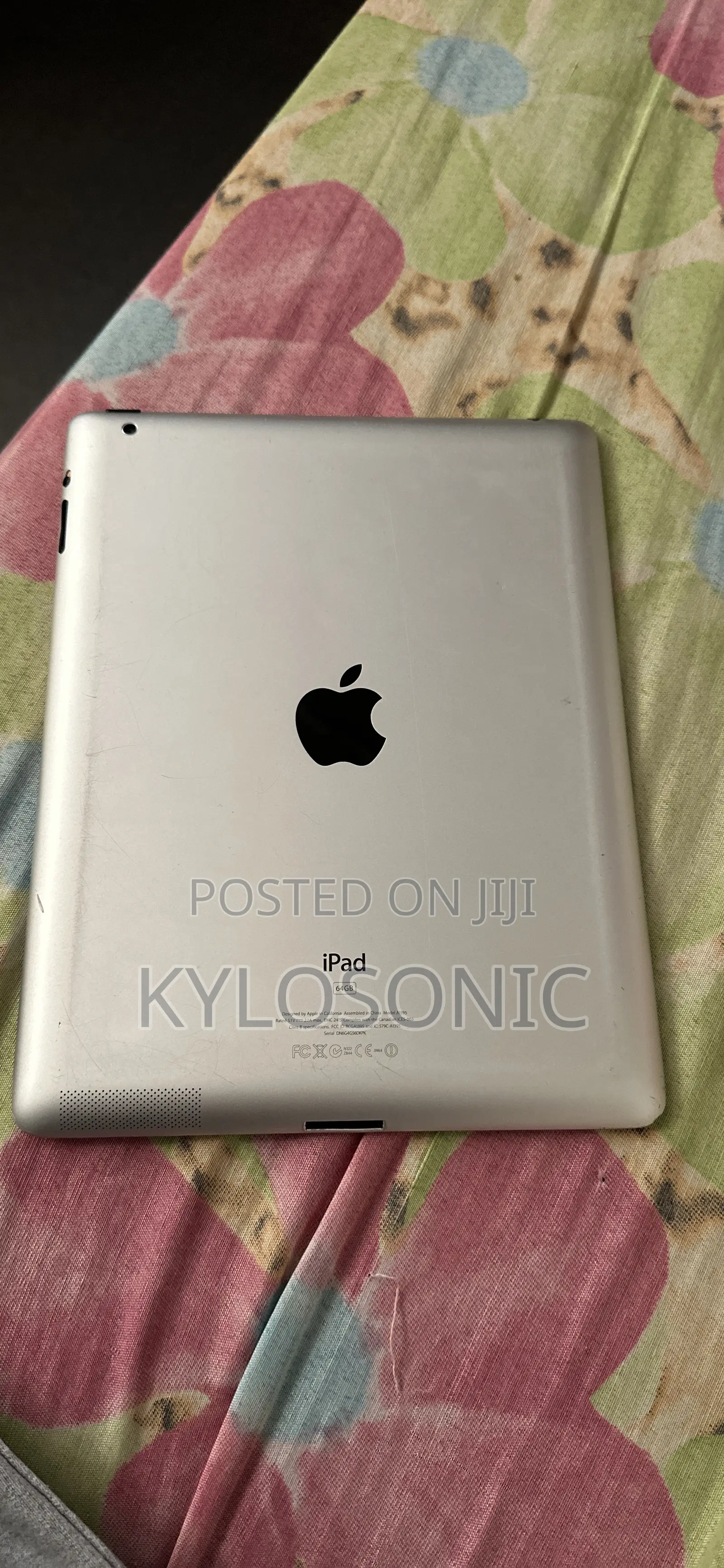 Apple iPad 2 Wi-Fi 64 GB Silver