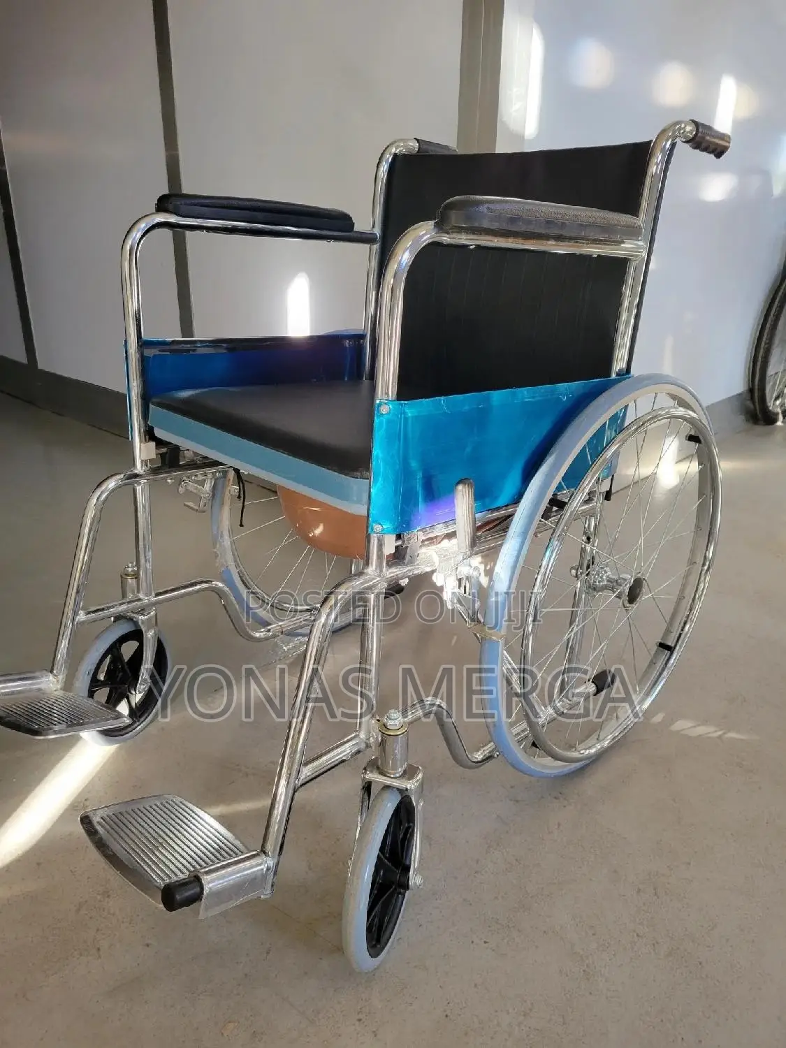 Toilet Wheelchair凸優bathroom Bucket Included鄒臣commode Wheelchair領督pot