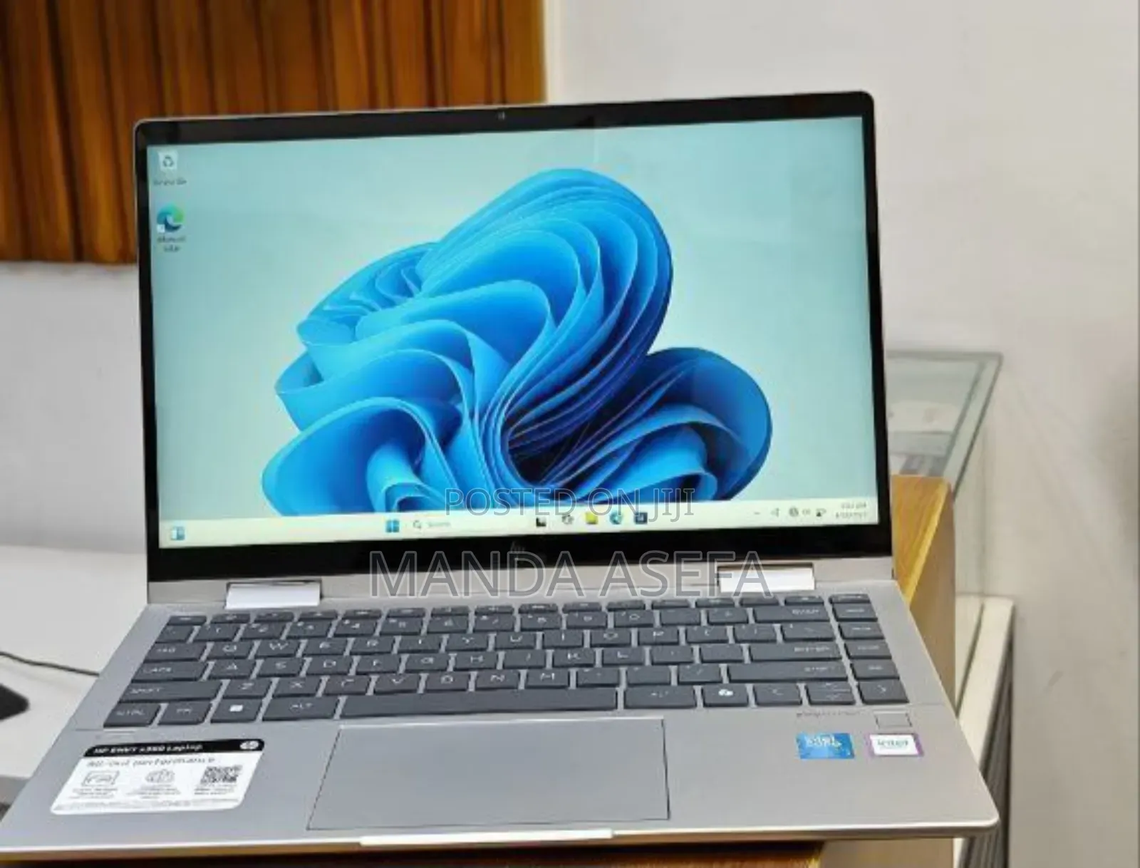 New Laptop HP Envy X360 16GB Intel Core 7 SSD 512GB