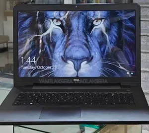 Photo - Laptop Dell Inspiron 17 5755 6GB AMD A6 SSD 1T