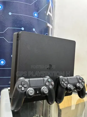 Photo - Playstation 4jealbreak P S4 Slimmodel ብዛት አለ ይደውሉ