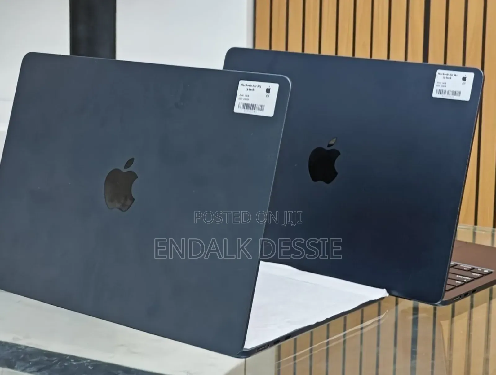 New Laptop Apple MacBook Air 2025 M4 13-Inch 16GB Apple M4 SSD 512GB