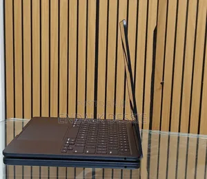 New Laptop Apple MacBook Air 2025 M4 13-Inch 16GB Apple M4 SSD 512GB