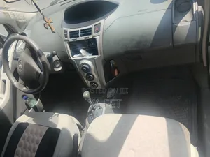 Toyota Yaris 2006 Silver