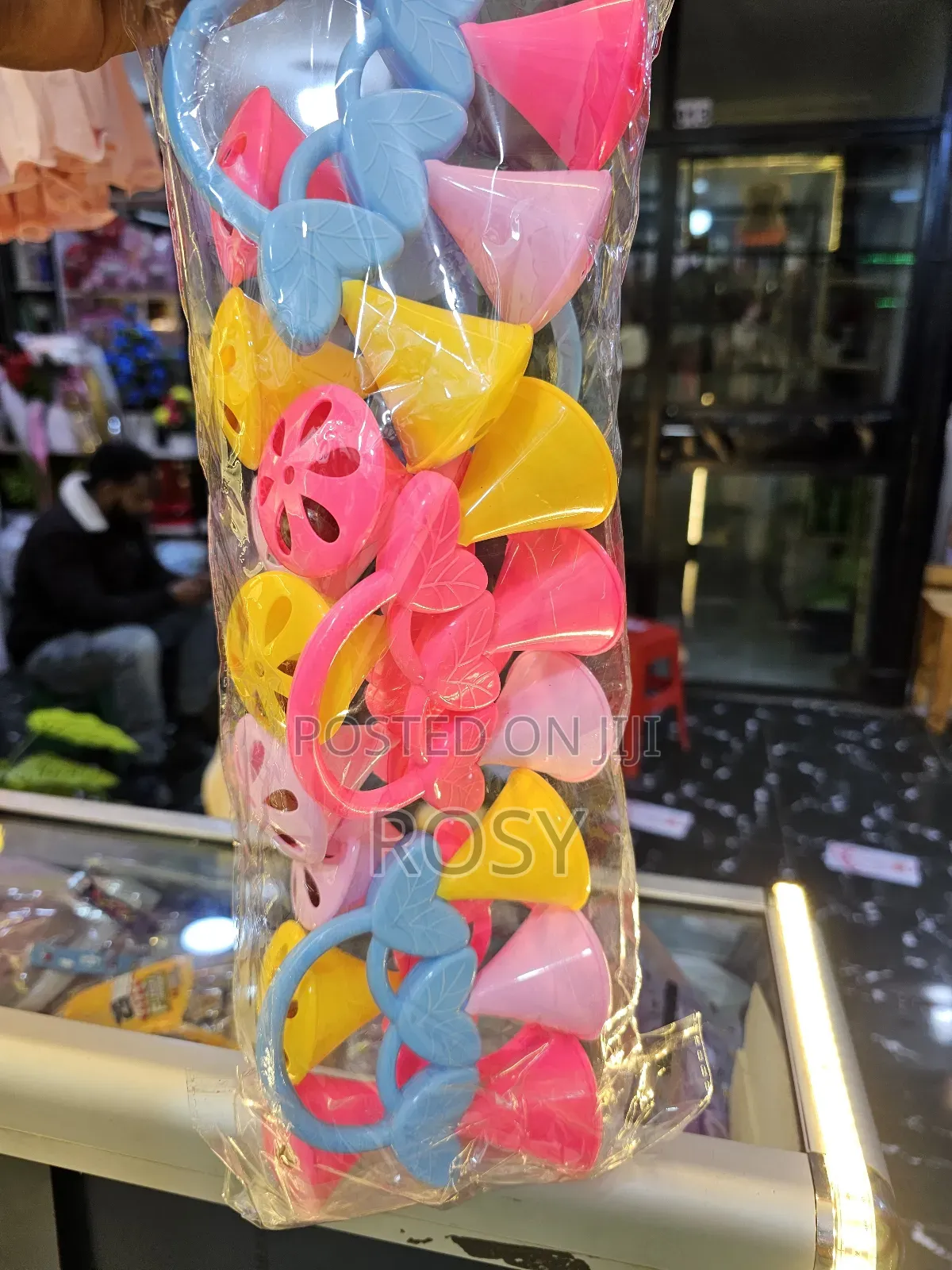 ክሽክሽ መጫወቻ ከለርፉል