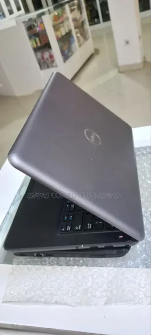 New Laptop Dell Latitude 3380 8GB Intel Core I5 SSD 256GB