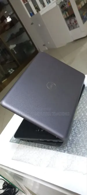 New Laptop Dell Latitude 3380 8GB Intel Core I5 SSD 256GB