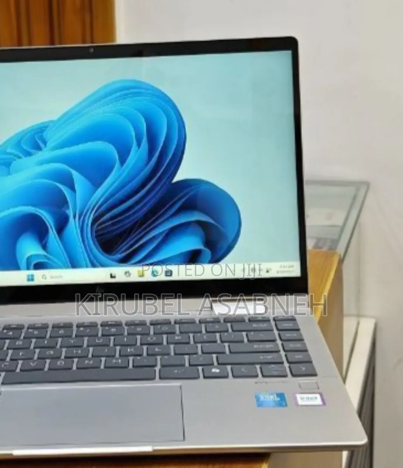 New Laptop HP Envy X360 16GB Intel Core 7 SSD 512GB