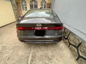 Hyundai Accent SE 2022 Gray