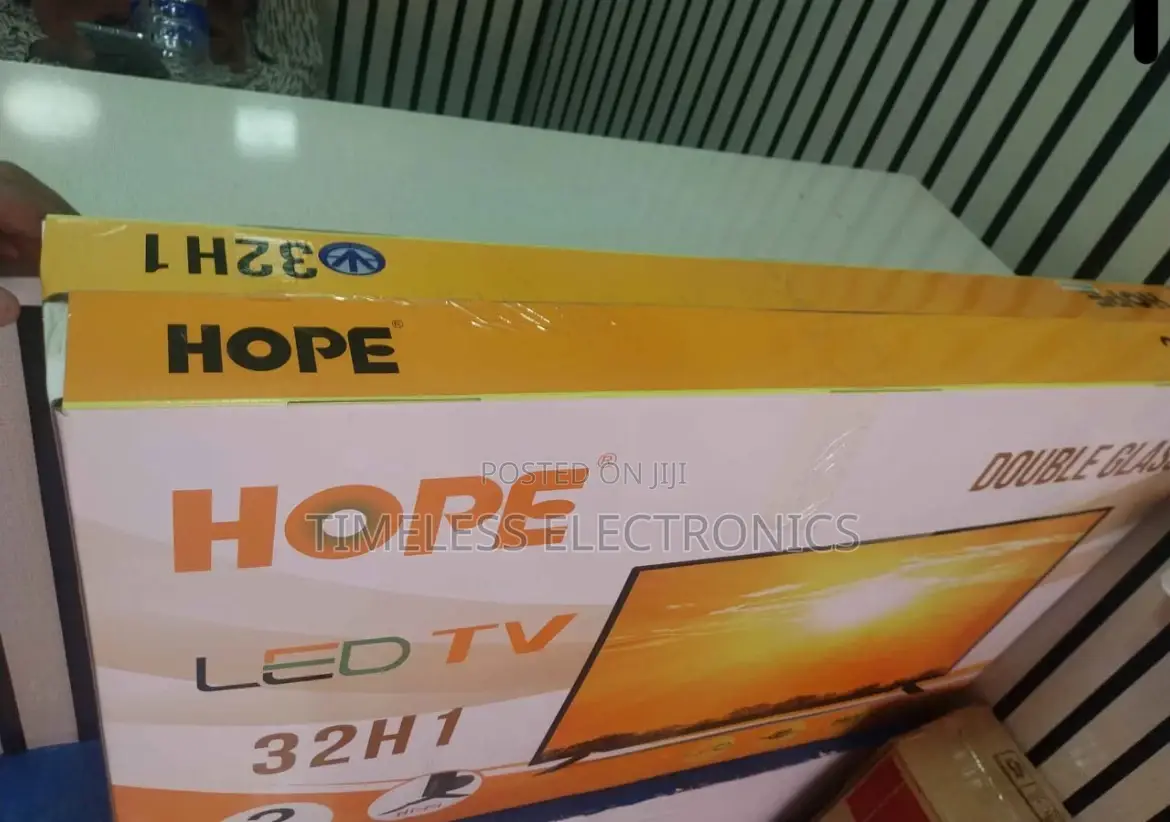  Hope 32′′ Smart Tv – Compact Feature‐Packed