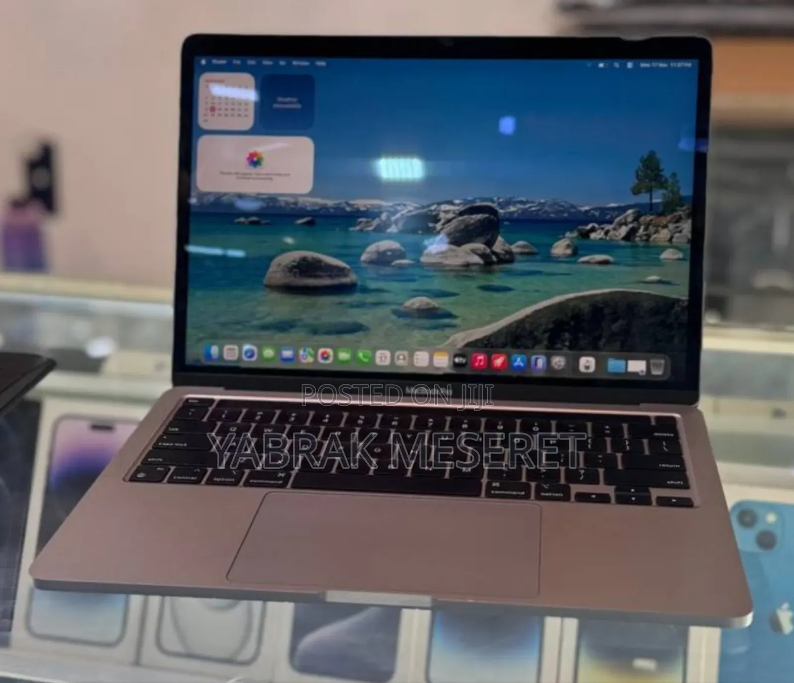 New Laptop Apple MacBook Pro M1 8GB Apple M1 Pro SSD 256GB