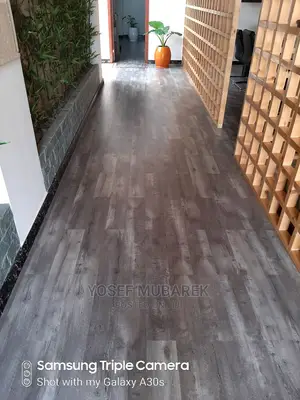 ቆንጆ የወለል ንጣፍ