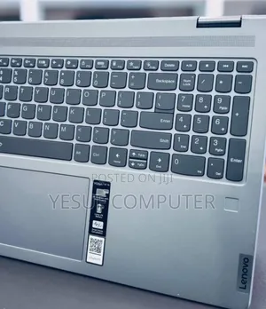 New Laptop Lenovo Yoga 7i 8GB AMD Ryzen 5 SSD 512GB